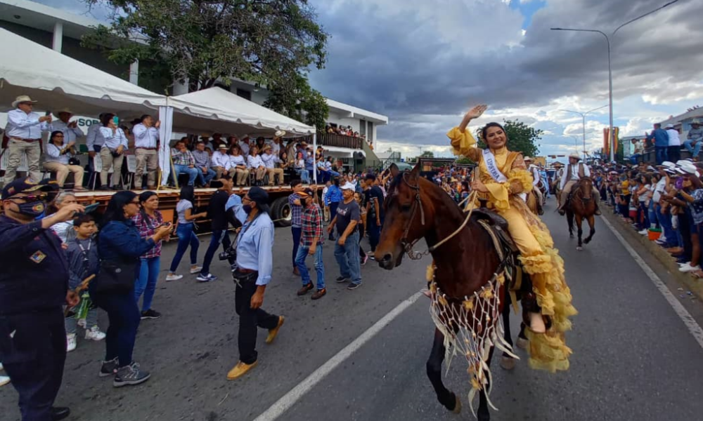 - cabalgata