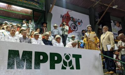 - photo1686682765