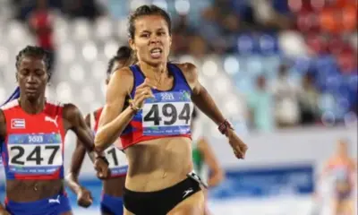 - Joselyn Brea 1