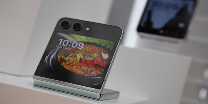 - SAMSUNG PLEGABLES MOVILES
