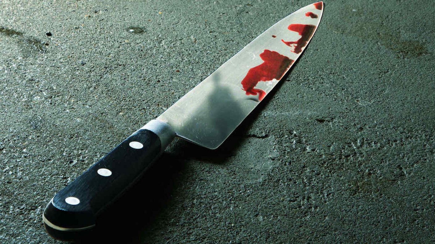 - cuchillo sangre 1410x793 1