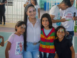 - photo1689609619 4