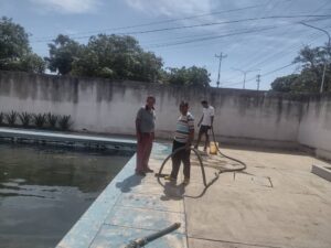 - photo1689878079 2