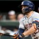 - Jose Altuve bateando agosto 2023