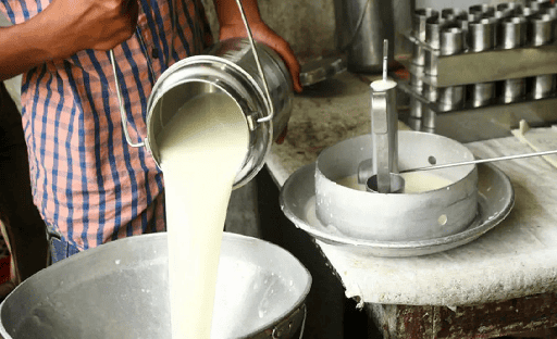 - Solo procesan 10 de leche en el pais por falta de combustible