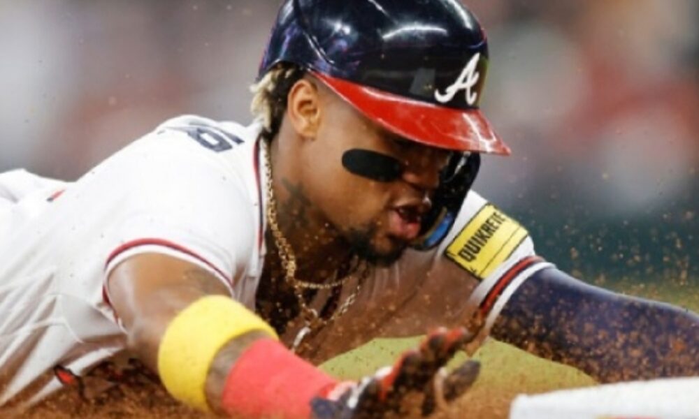 - Ronald Acuna Jr. record bases robadas 1