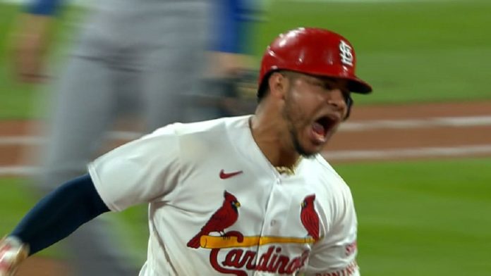 - Willson Contreras 696x392 1