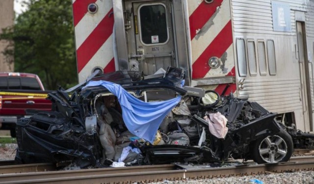 - choque de camioneta contra un tren deja saldo de seis muertos en florida