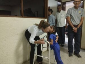 - photo1694613288 8