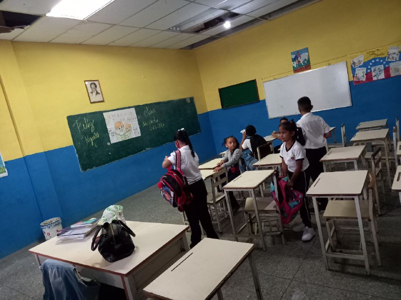 - photo1696280689