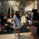 - varios clientes evacuados del centro comercial siam paragon en bangkok tras el tiroteo en el que han muerto al menos tres personas.r d.3551 1872 2162