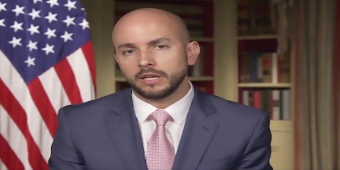 - Juan Gonzalez asesor Joe Biden 700x352 1