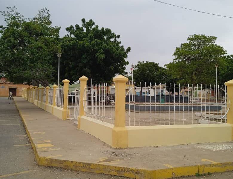 - photo1702588417