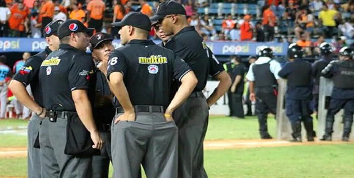- 65b415d71ab48 umpires venezolanos