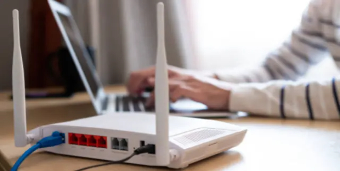 - router WiFi