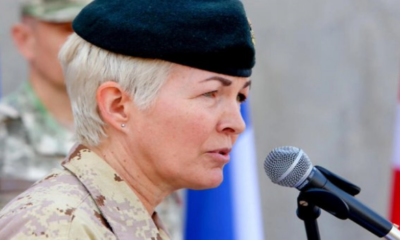- CANADA MUJER EJERCITO